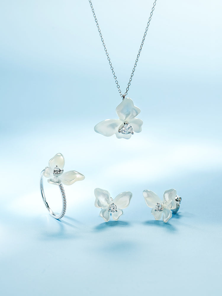 Butterfly Diamond Ring | Bespoke Moment Gifts Selection