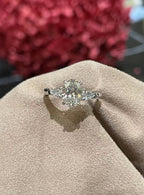 1ct Diamond - Engagement Ring | Bespoke Moment