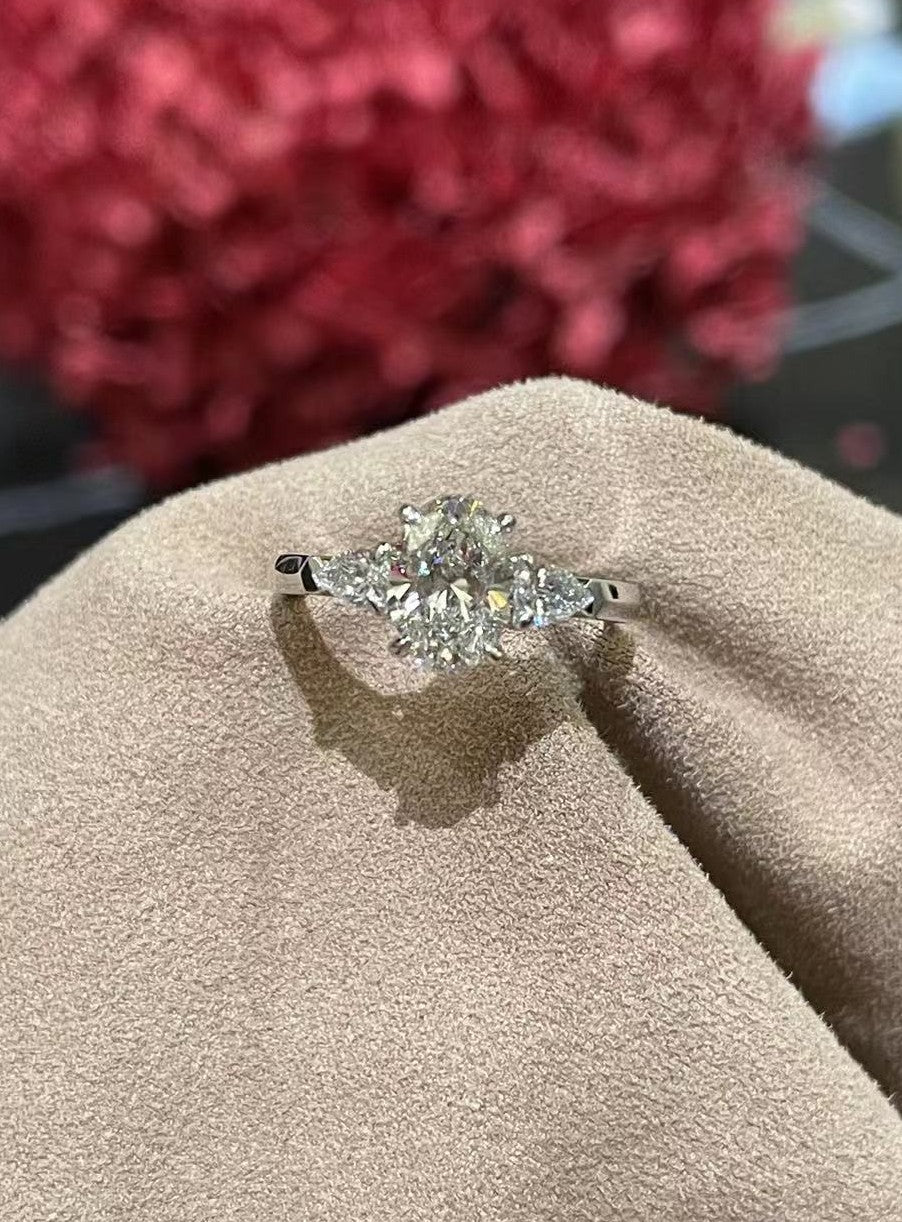 1ct Diamond - Engagement Ring | Bespoke Moment