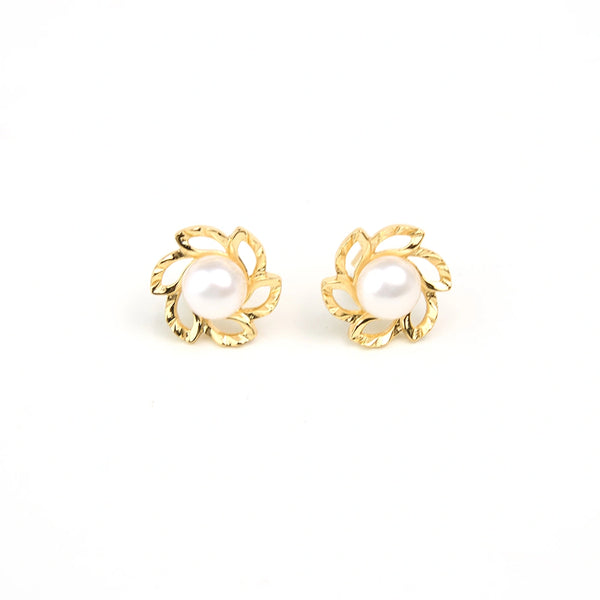 Freshwater Pearl Floral Stud Earrings | Bespoke Moment Gifts Selection