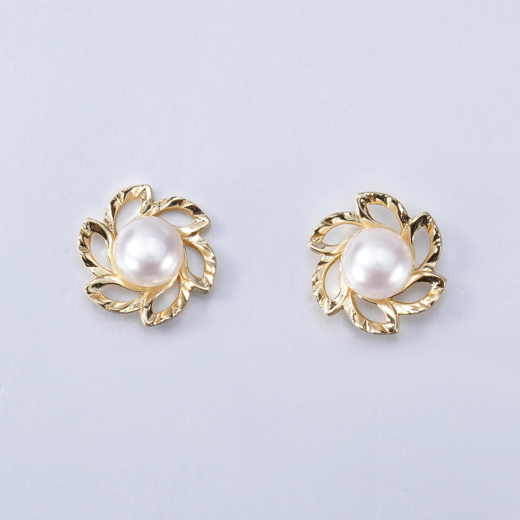 Freshwater Pearl Floral Stud Earrings | Bespoke Moment Gifts Selection