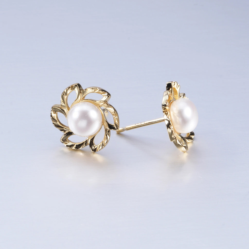 Freshwater Pearl Floral Stud Earrings | Bespoke Moment Gifts Selection